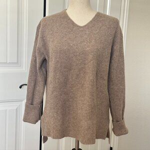 Premium Lambswool Ribbed V Neck Sweater Uniqlo M